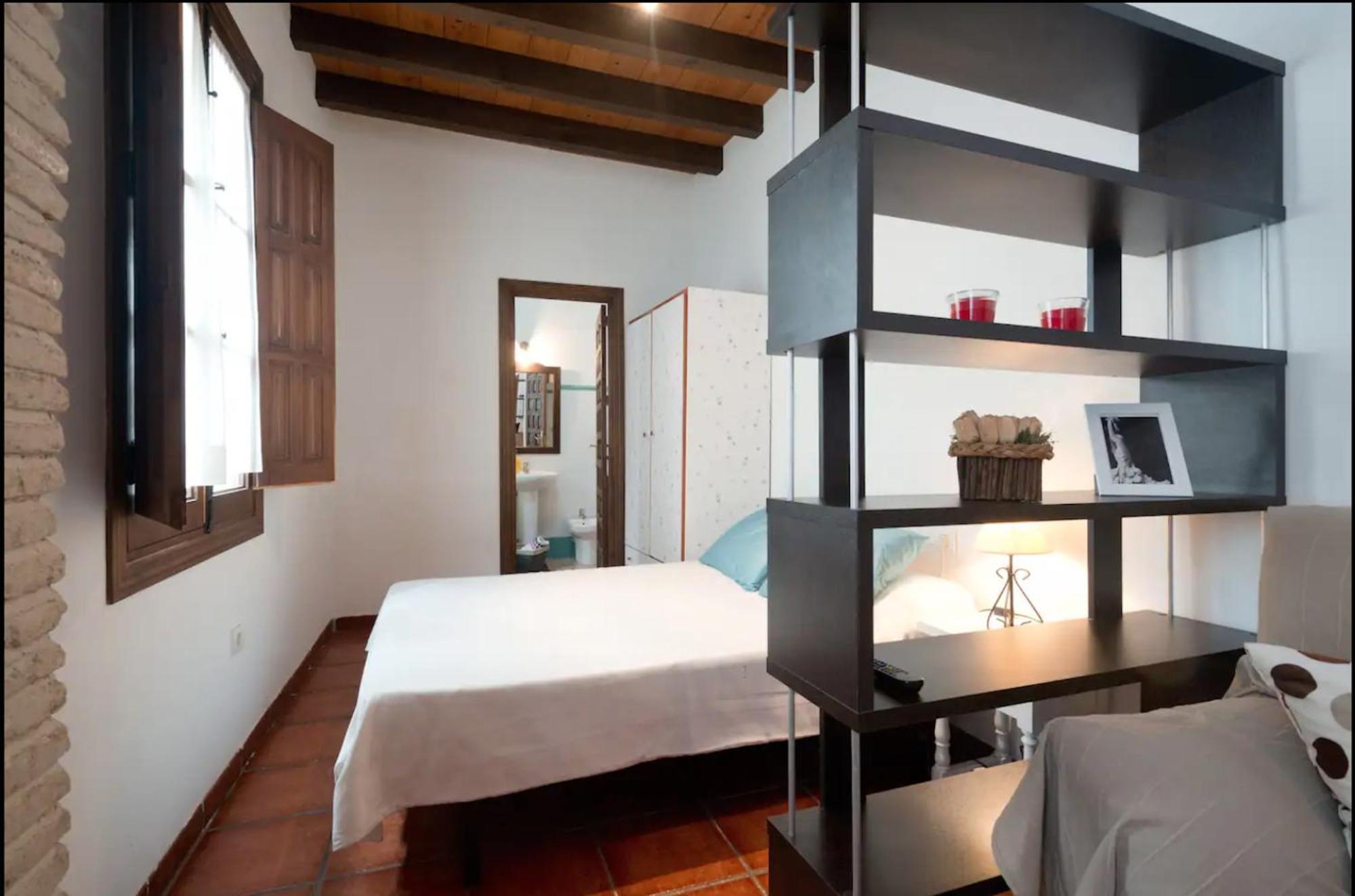 Apartamentos Centro Historico A Los Pies De La Alhambra Granada Bagian luar foto
