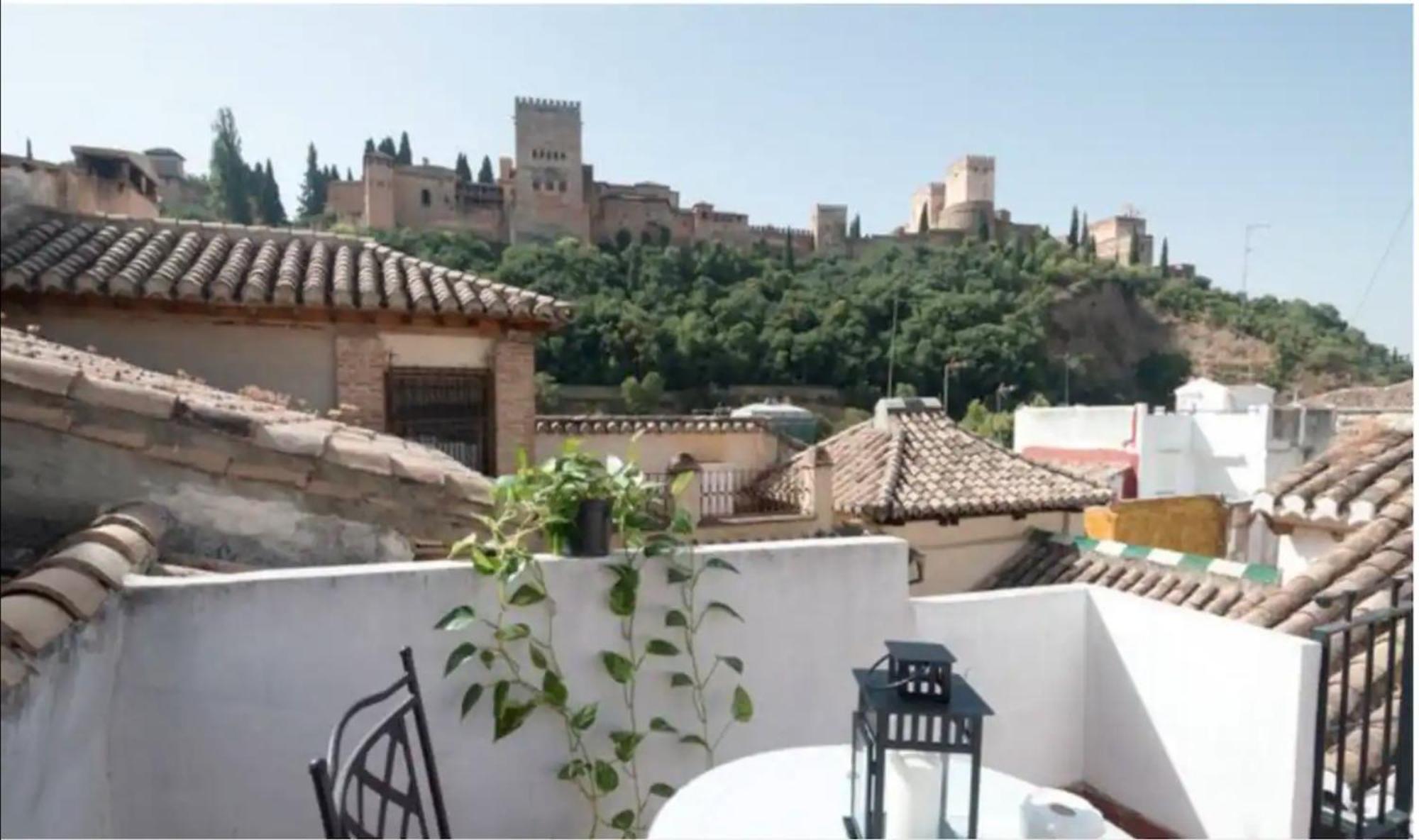 Apartamentos Centro Historico A Los Pies De La Alhambra Granada Bagian luar foto